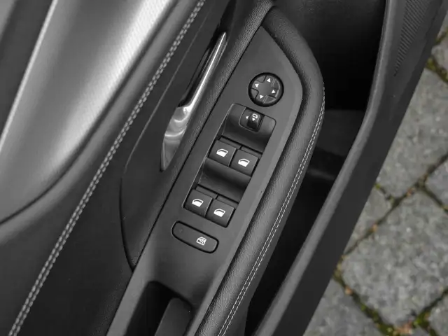 Opel Mokka view 12