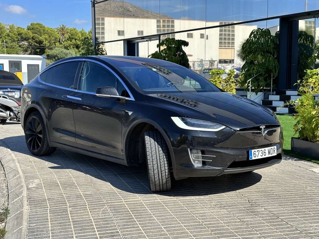 Tesla Model X 100D AWD - foto 1