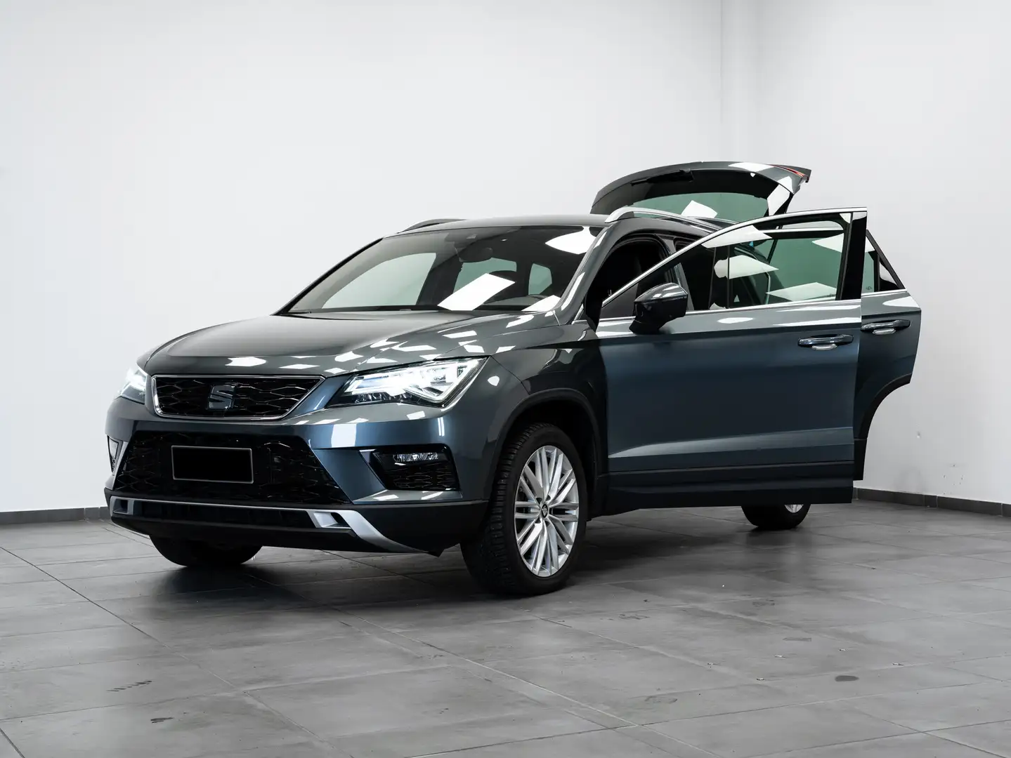 SEAT Ateca Ateca 1.6 tdi Business dsg Grau - 2
