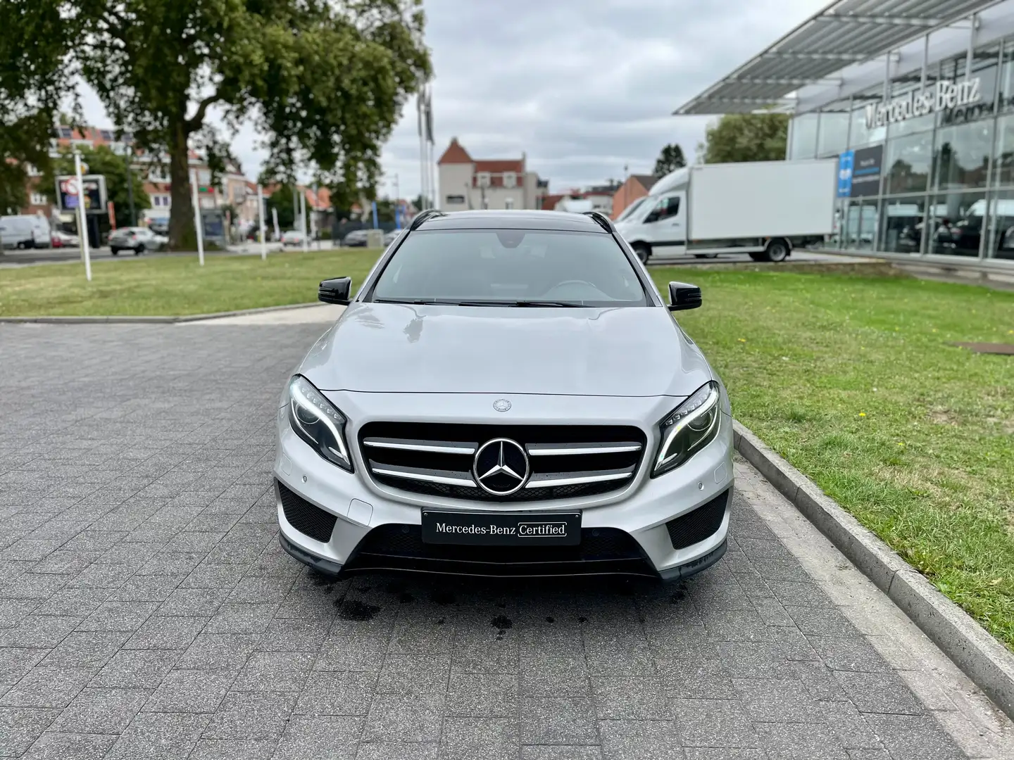 Mercedes-Benz GLA 200 GLA 200 d Gris - 2