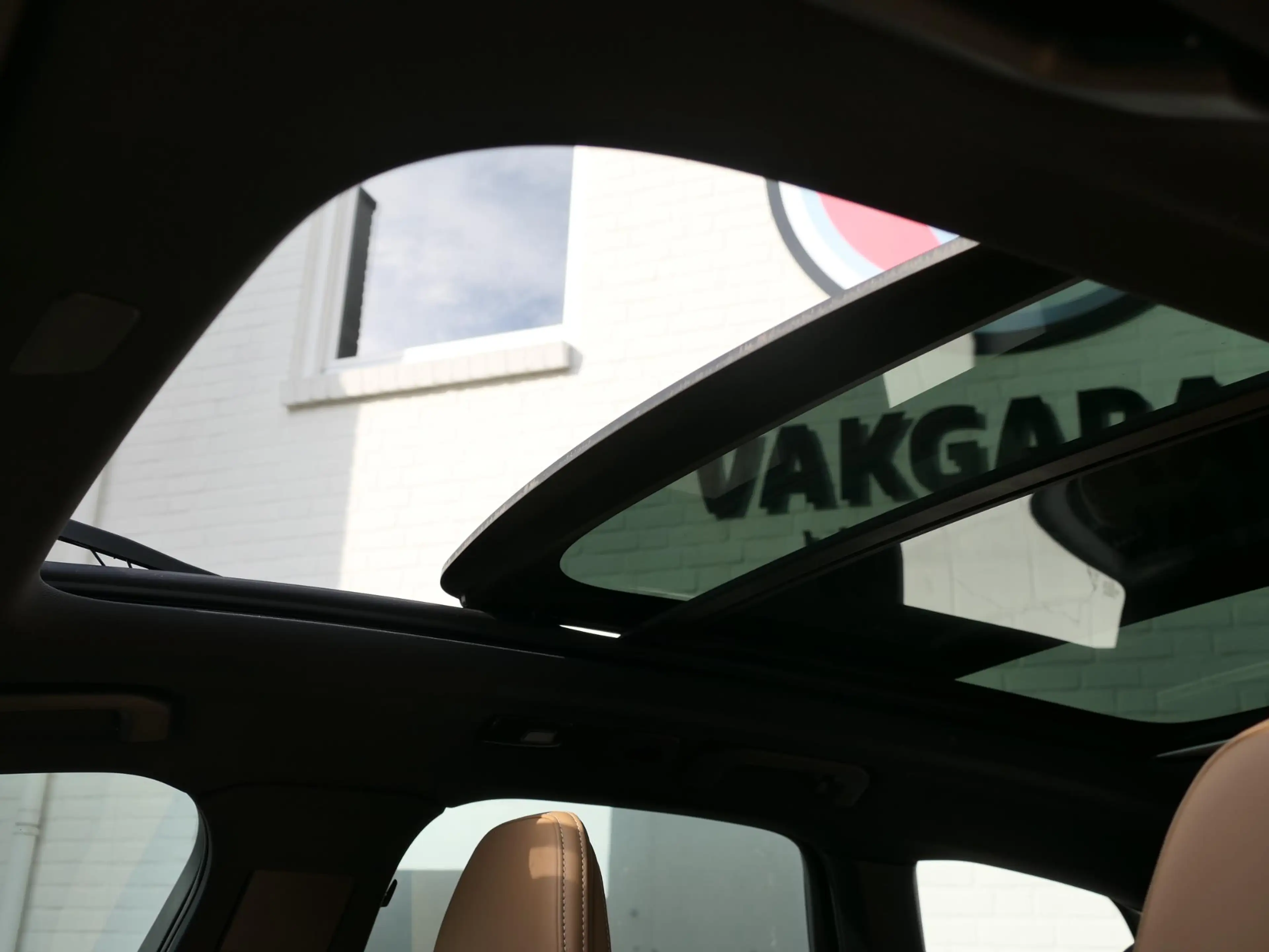 Volvo XC60 2.0 Recharge T8 AWD Inscription | Luchtvering | Bo — photo 15