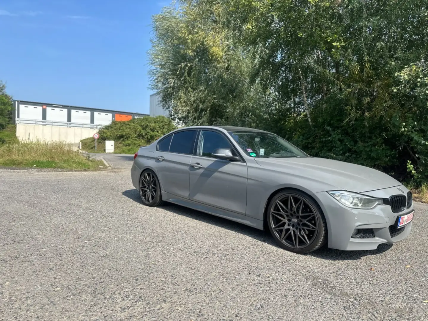 BMW 328 Baureihe 3 Lim. 328i M Šedá - 2