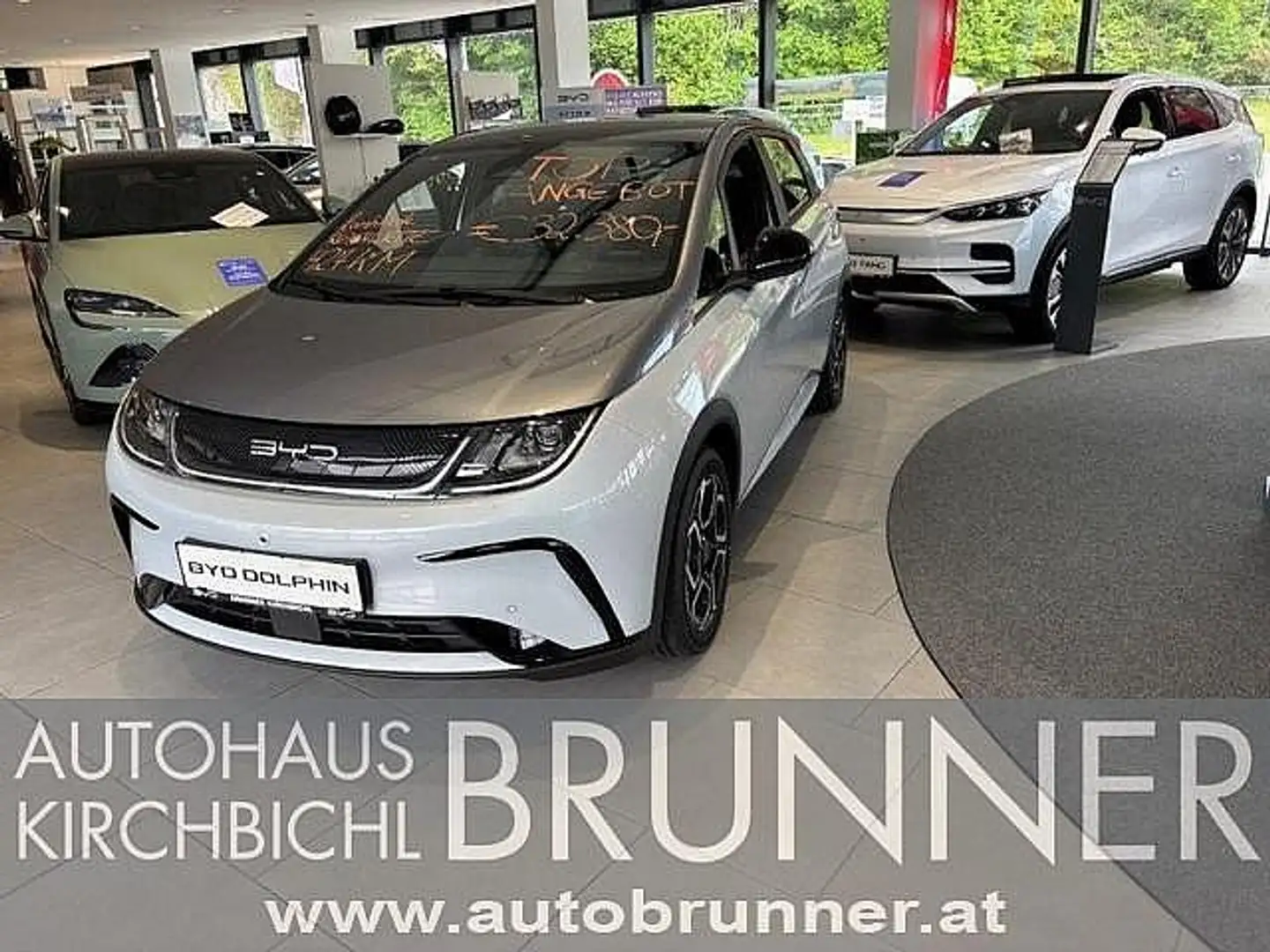BYD Dolphin 60,4 kWh Design Österreich Paket Argintiu - 1