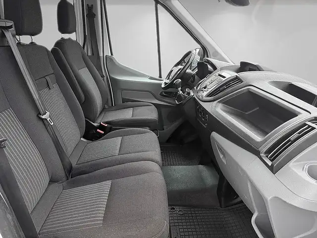Ford Transit view 8