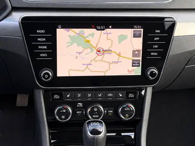 Skoda Superb view 10