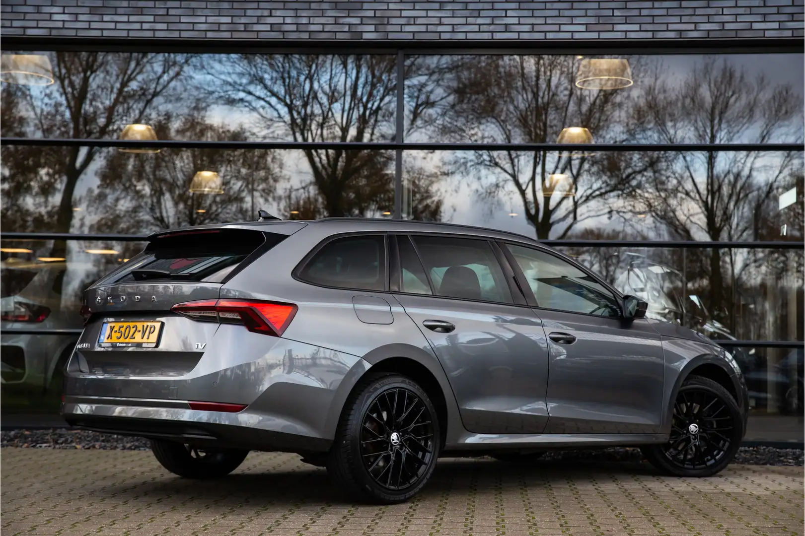 Skoda Octavia Combi 1.4 TSI iV PHEV Business Edition , Trekhaak, Gris - 2