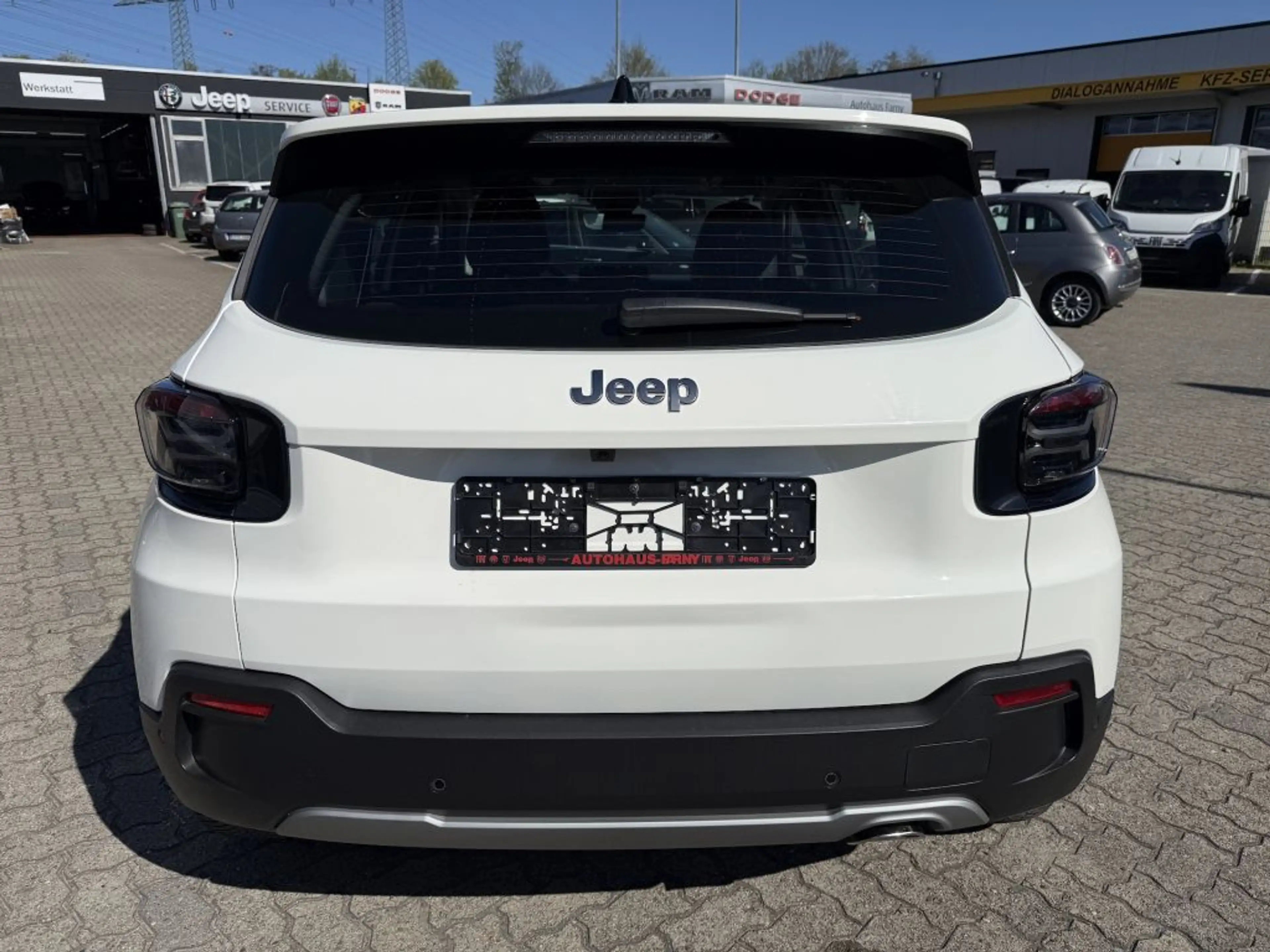 Jeep Avenger 1.2 GSE T3 Turbo-Benzin GDI Altitude — photo 6