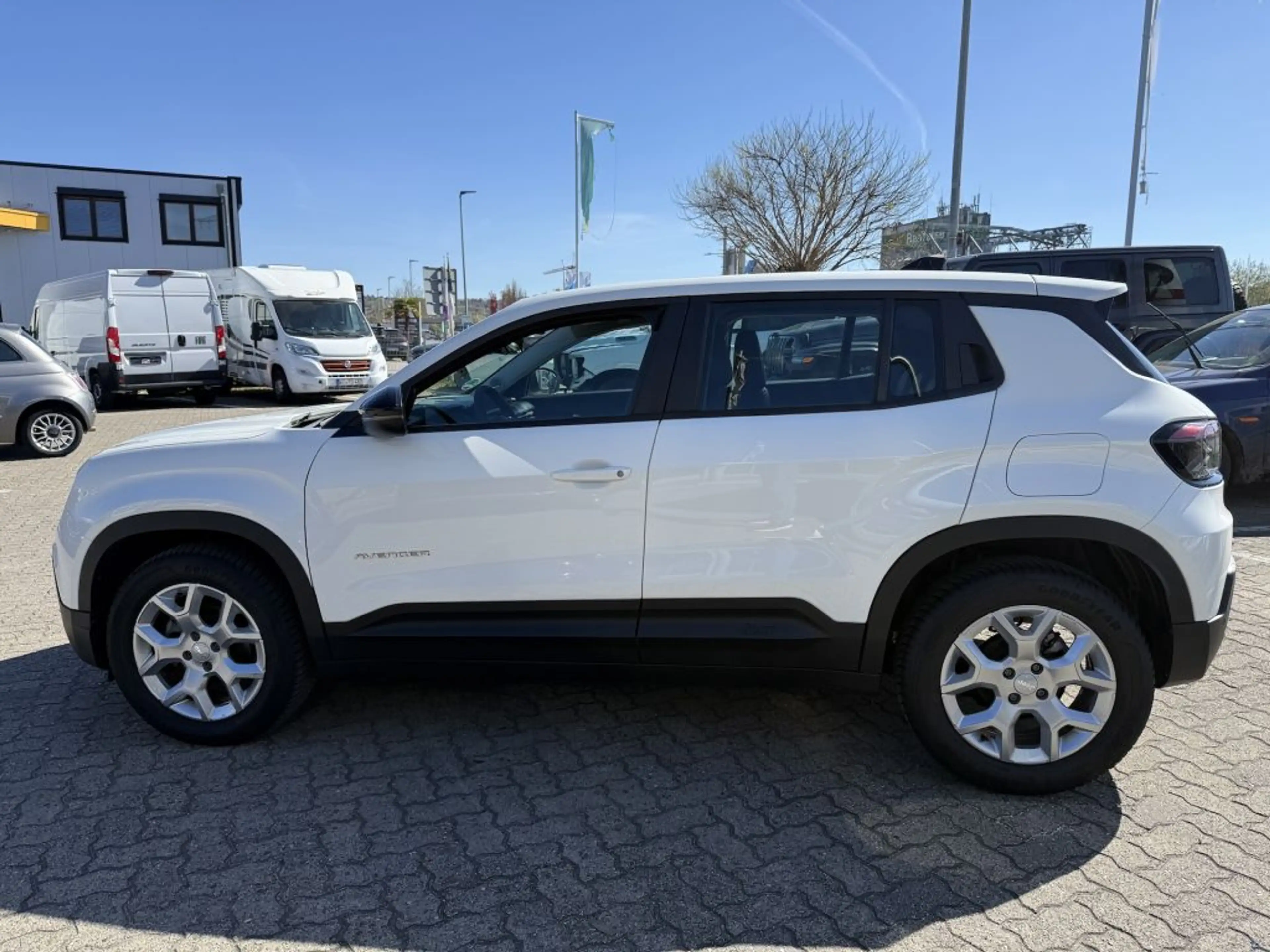 Jeep Avenger 1.2 GSE T3 Turbo-Benzin GDI Altitude — photo 8