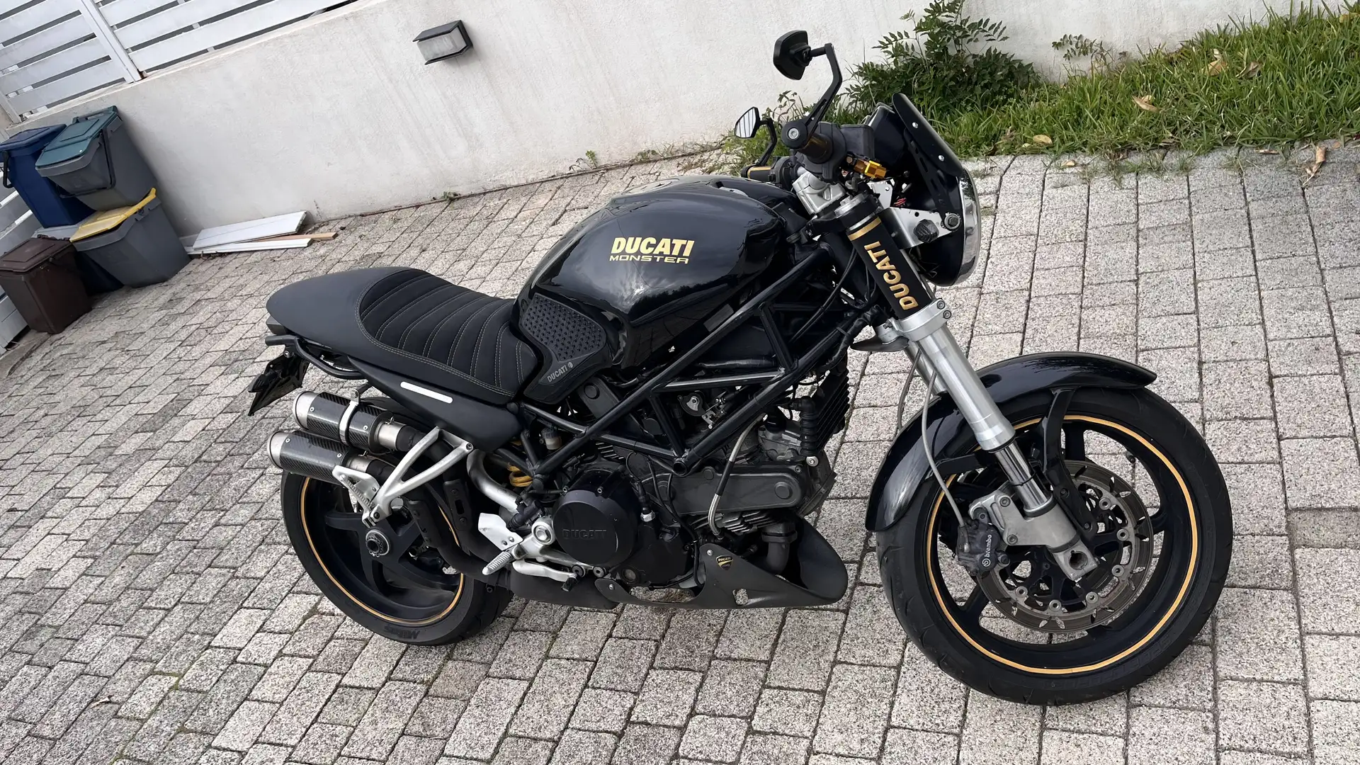 Ducati Monster S2R - 2