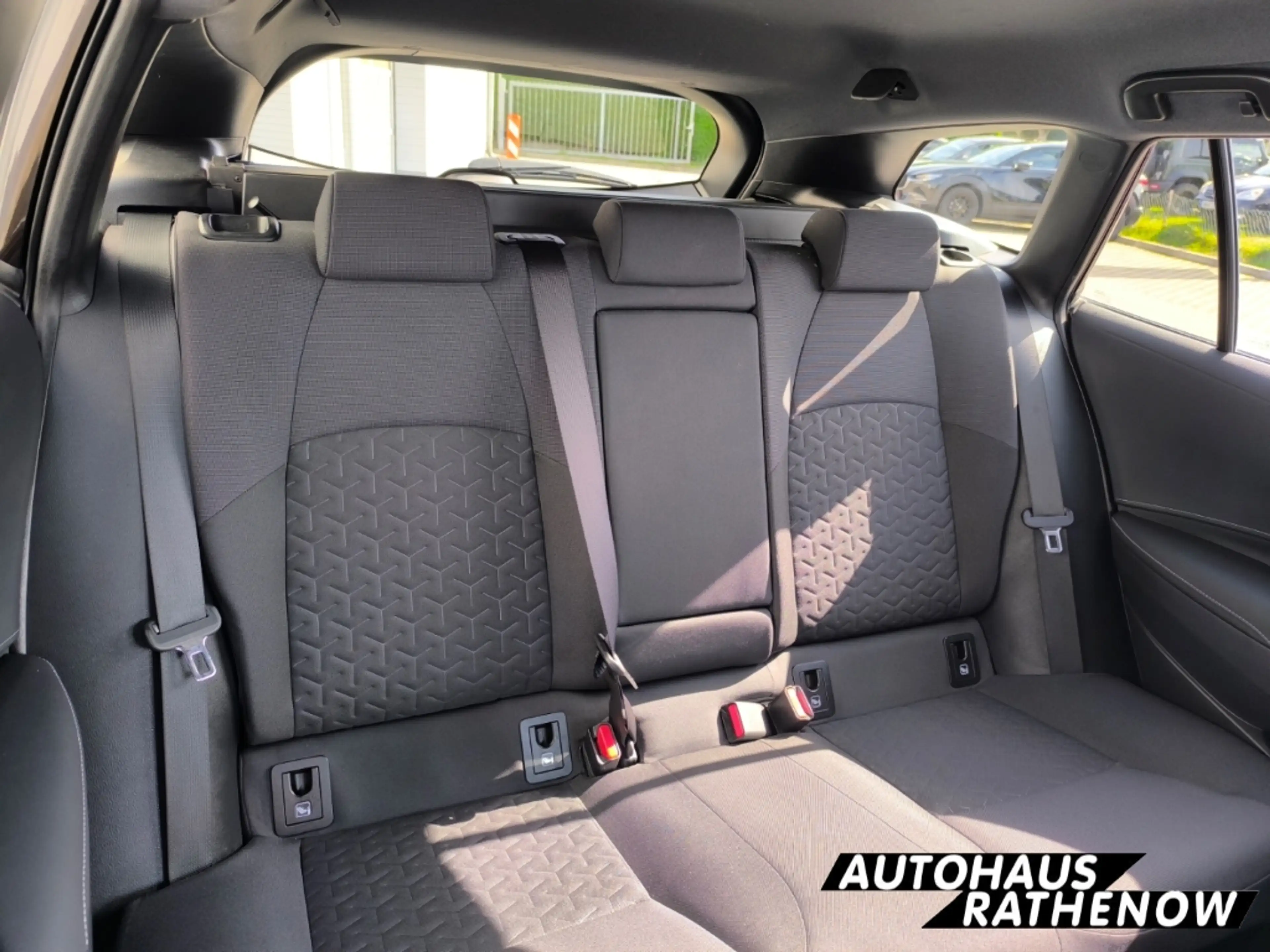 Suzuki Swace 1.8 Hybrid Comfort+ Digitales Cockpit LED Mehrzone — photo 13