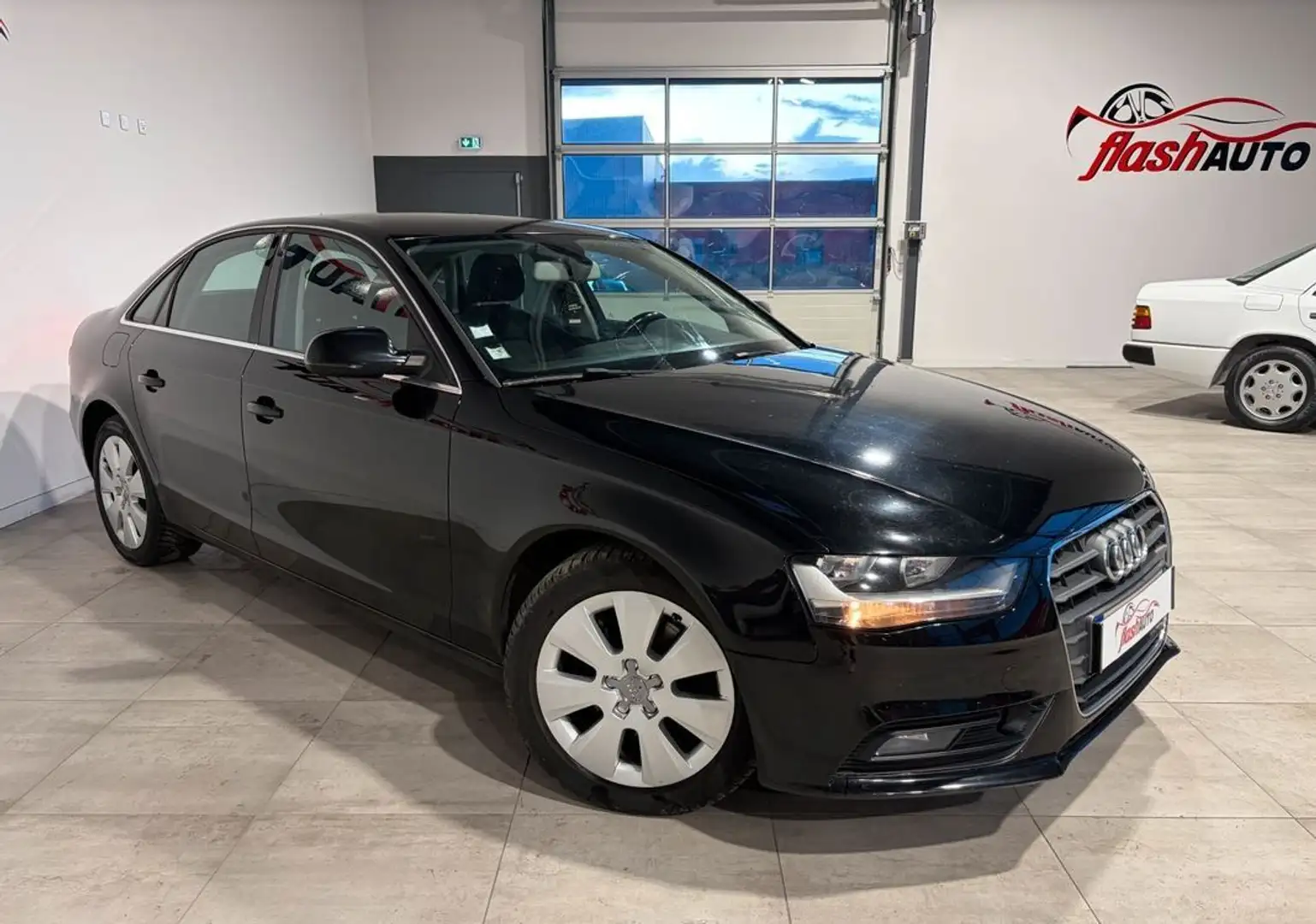Audi A4 PHASE 2 2.0 TDi Multitronic 190cv-BVA-2015 Noir - 2