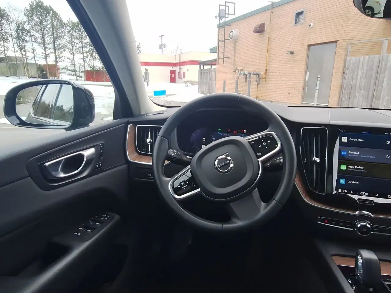 Volvo XC60 снимка Volvo XC60