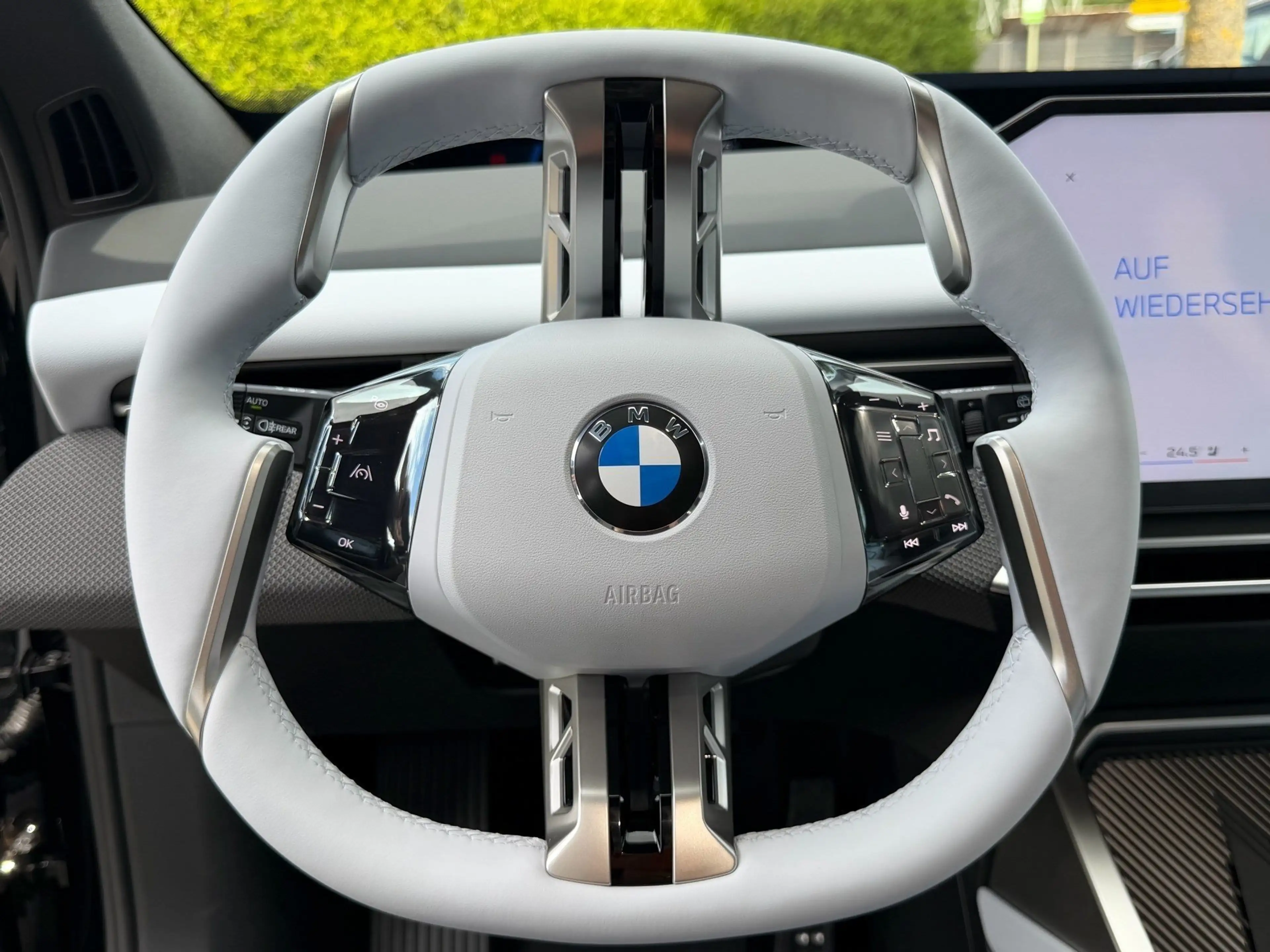 BMW iX3 40 M Sport Pro, 3D Head-up, AHK, Massage, Pano — photo 8