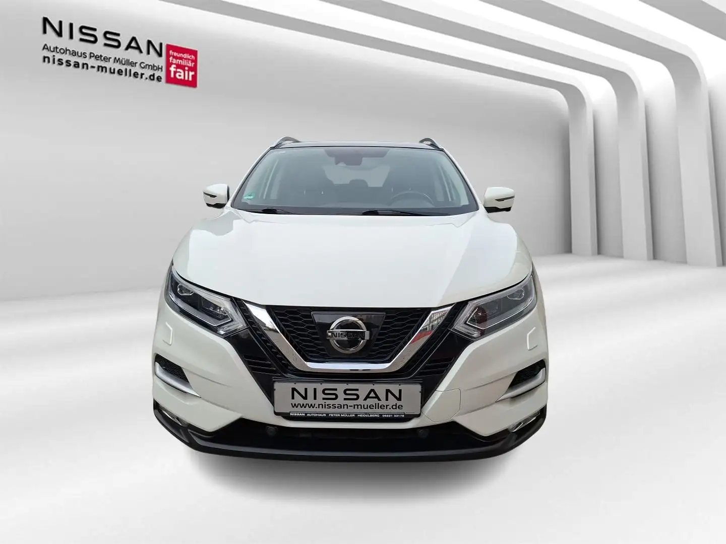 Nissan Qashqai 1.6 dCi 6MT 4x2 N-Connecta Design BF Weiß - 2