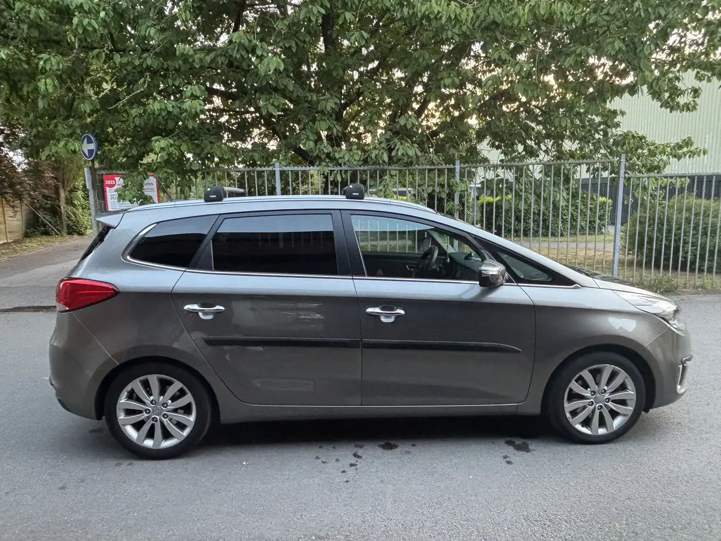 Kia Carens 1.6 GDI Edition 7 - 1
