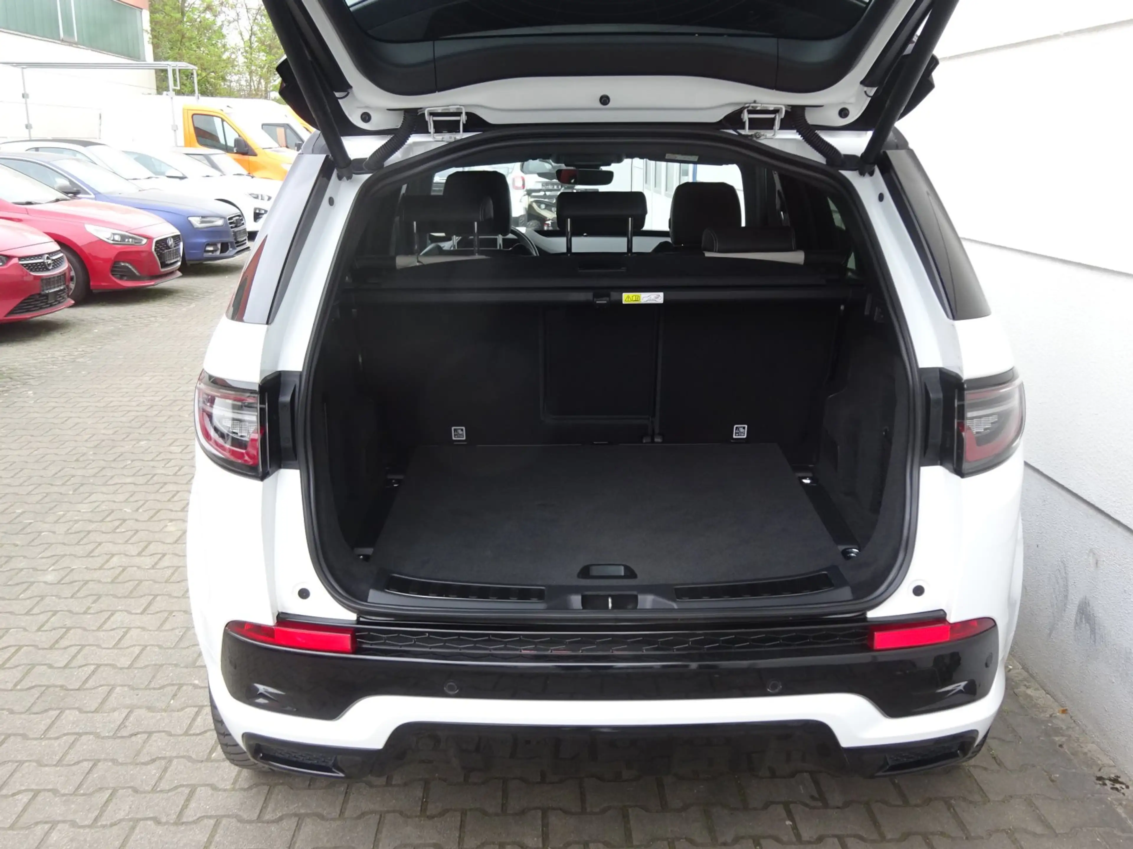 Land Rover Discovery Sport 2.0 D180  S R-Dynamic AWD RKam DAB CarPlay EU6d-T — photo 8