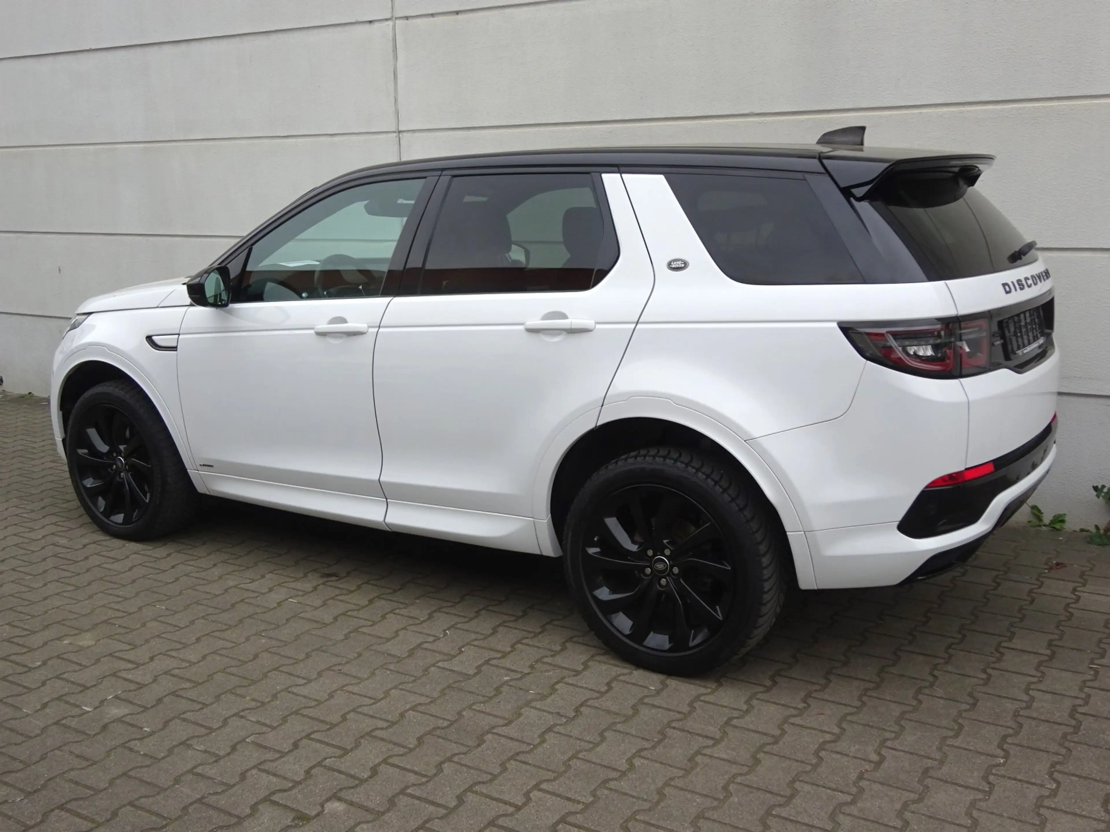 Land Rover Discovery Sport 2.0 D180  S R-Dynamic AWD RKam DAB CarPlay EU6d-T — photo 10