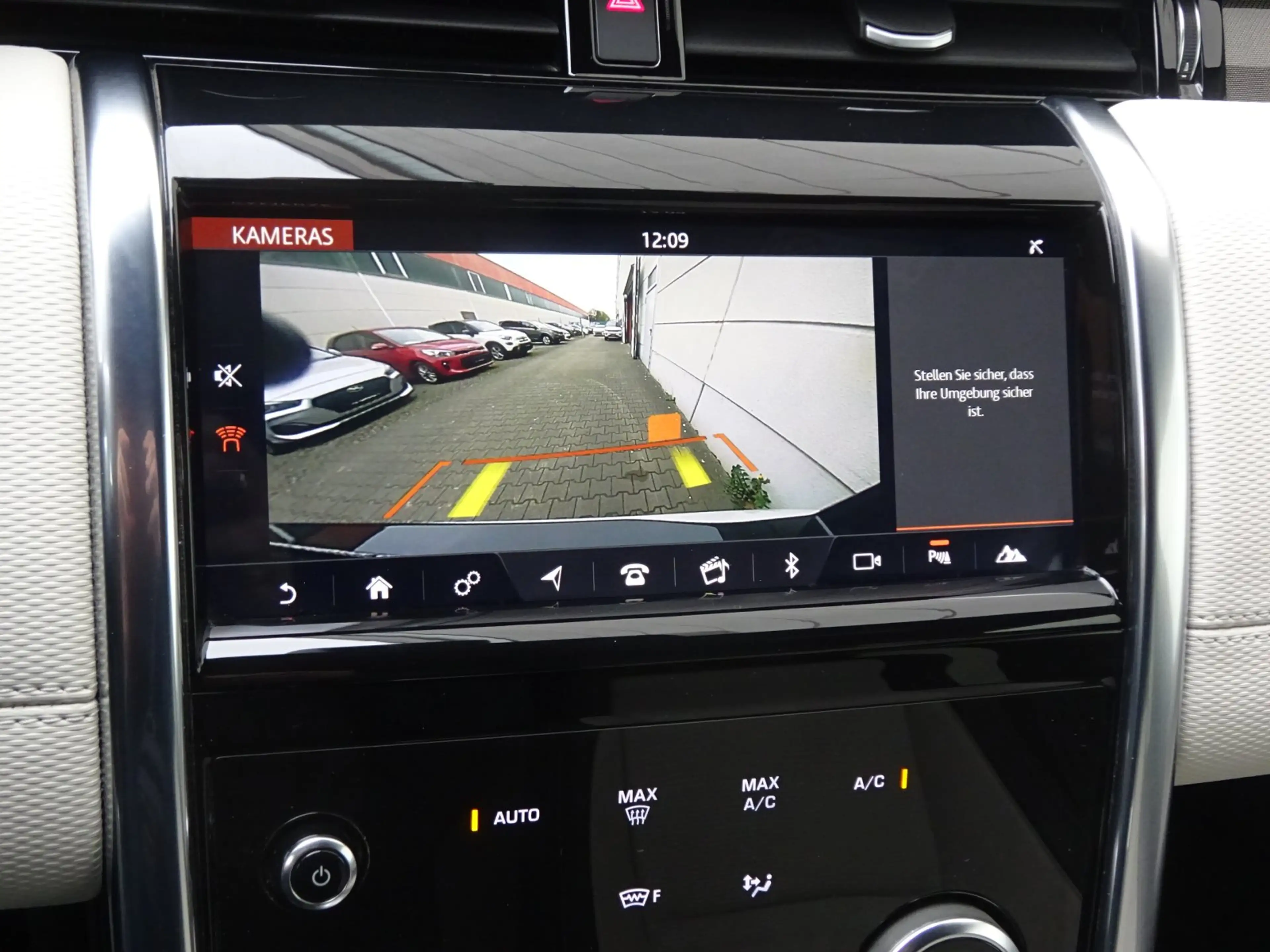 Land Rover Discovery Sport 2.0 D180  S R-Dynamic AWD RKam DAB CarPlay EU6d-T — photo 5