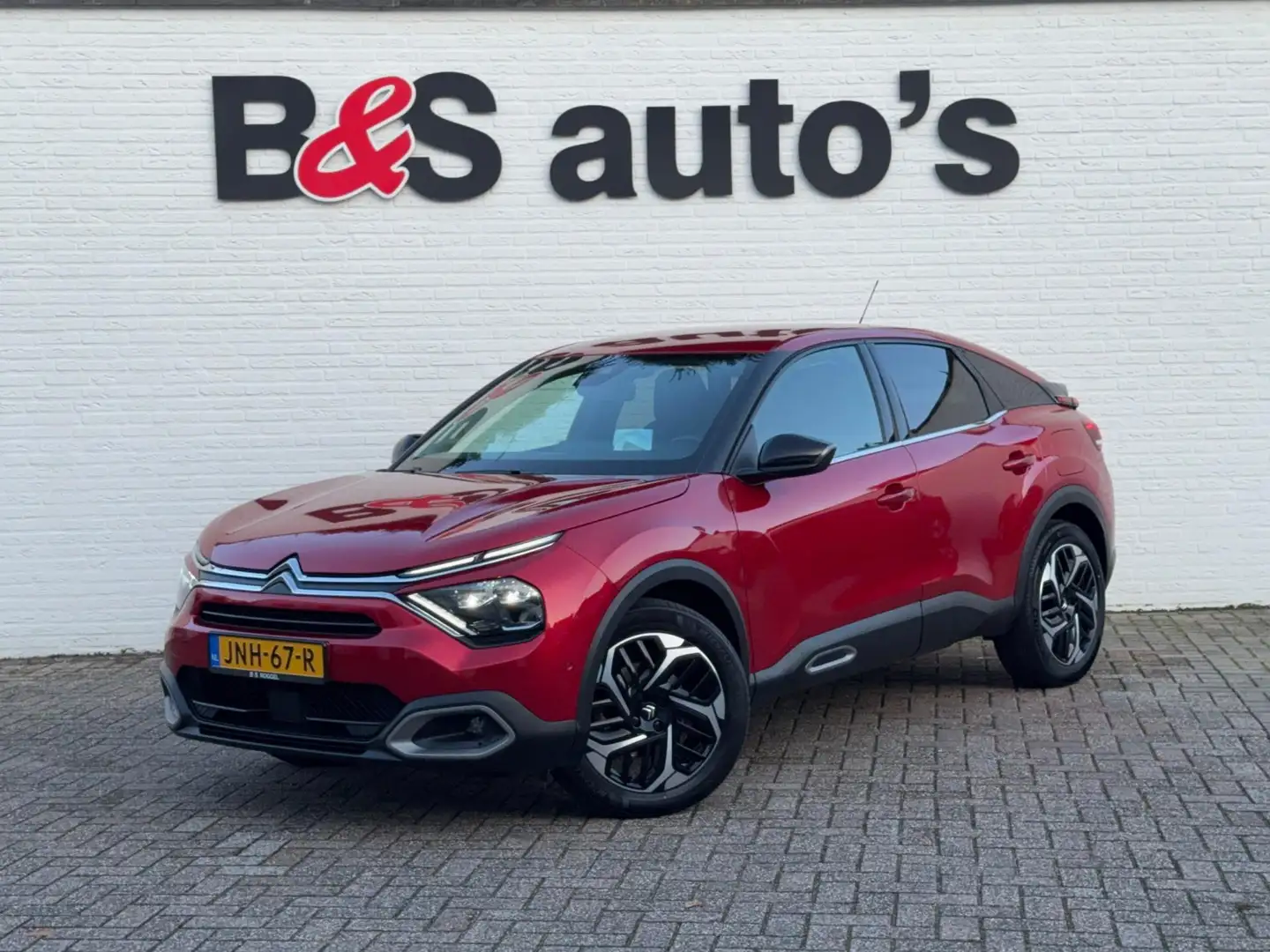 Citroen C4 1.2 PureTech Feel Automaat Adaptive cruise Airco A Rood - 1