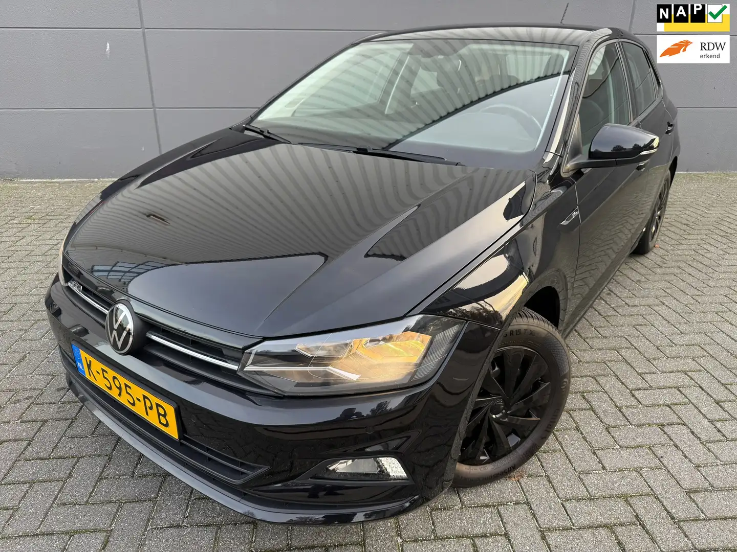 Volkswagen Polo 1.0 TSI R-LINE Business*CRUISE*APK*NAP*NAVI*CARPLY Noir - 1