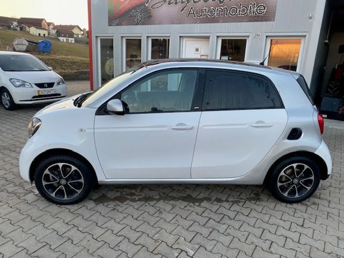 smart forFour 52kW Automatik Klimaaut Glasdach ALU PDC Weiß - 2