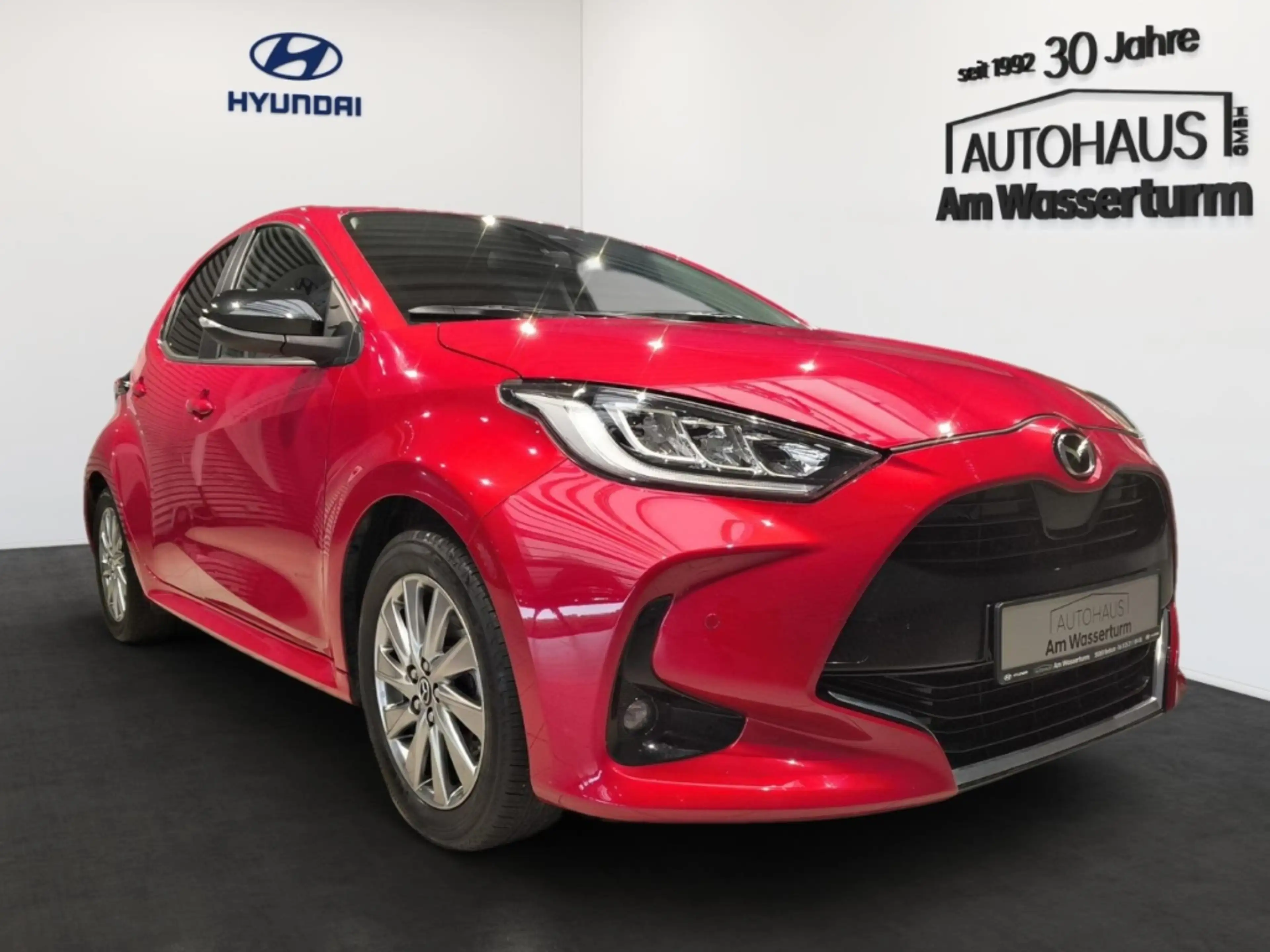Mazda 2 Hybrid Select — photo 2