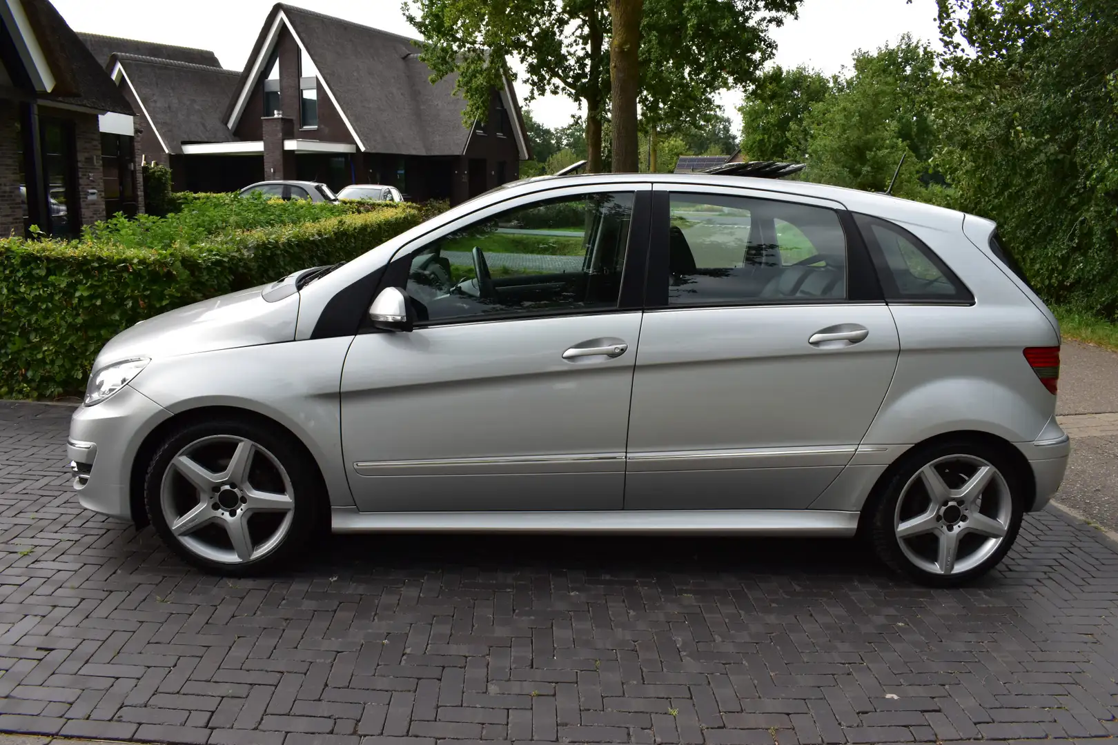 Mercedes-Benz B 200 Turbo AUT. 194PK 99DKM! PANO, LEER, FULL Grijs - 2
