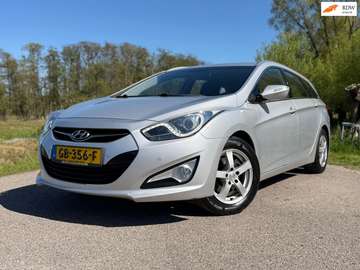 Wagon 1.6 GDI Blue i-Drive / Navigatie / Airco / S