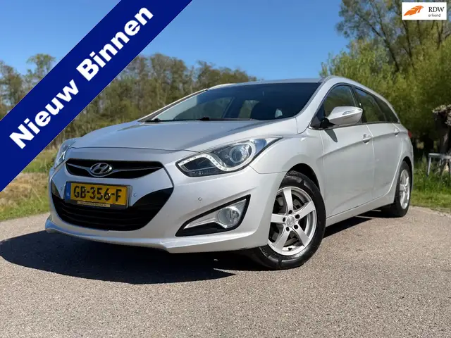 Hyundai i40 Wagon 1.6 GDI Blue i-Drive / Navigatie / Airco / S