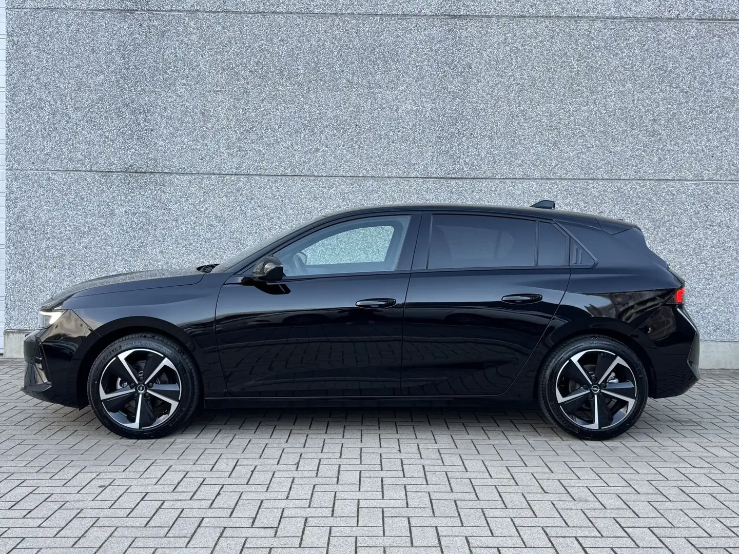 Opel Astra 1.2T 130PK GS 360CAM/GPS/WINTERPACK/KEYLESS Nero - 2