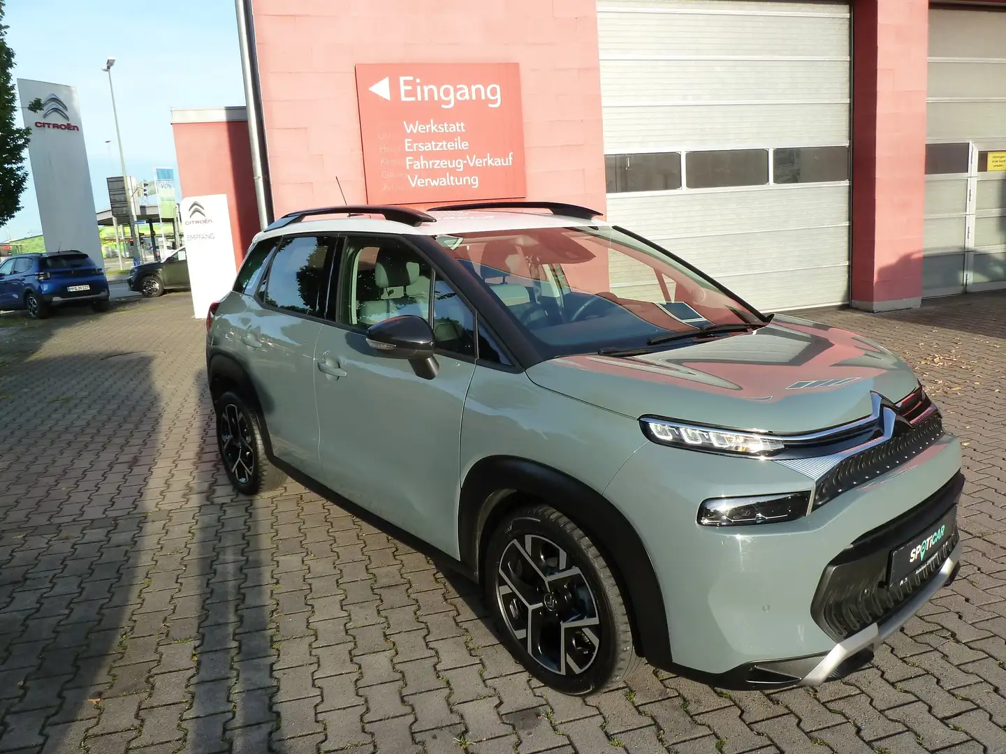 Citroen C3 Aircross HDi110 Shine Pack Navi Kamera Sitzheizung Gris - 1
