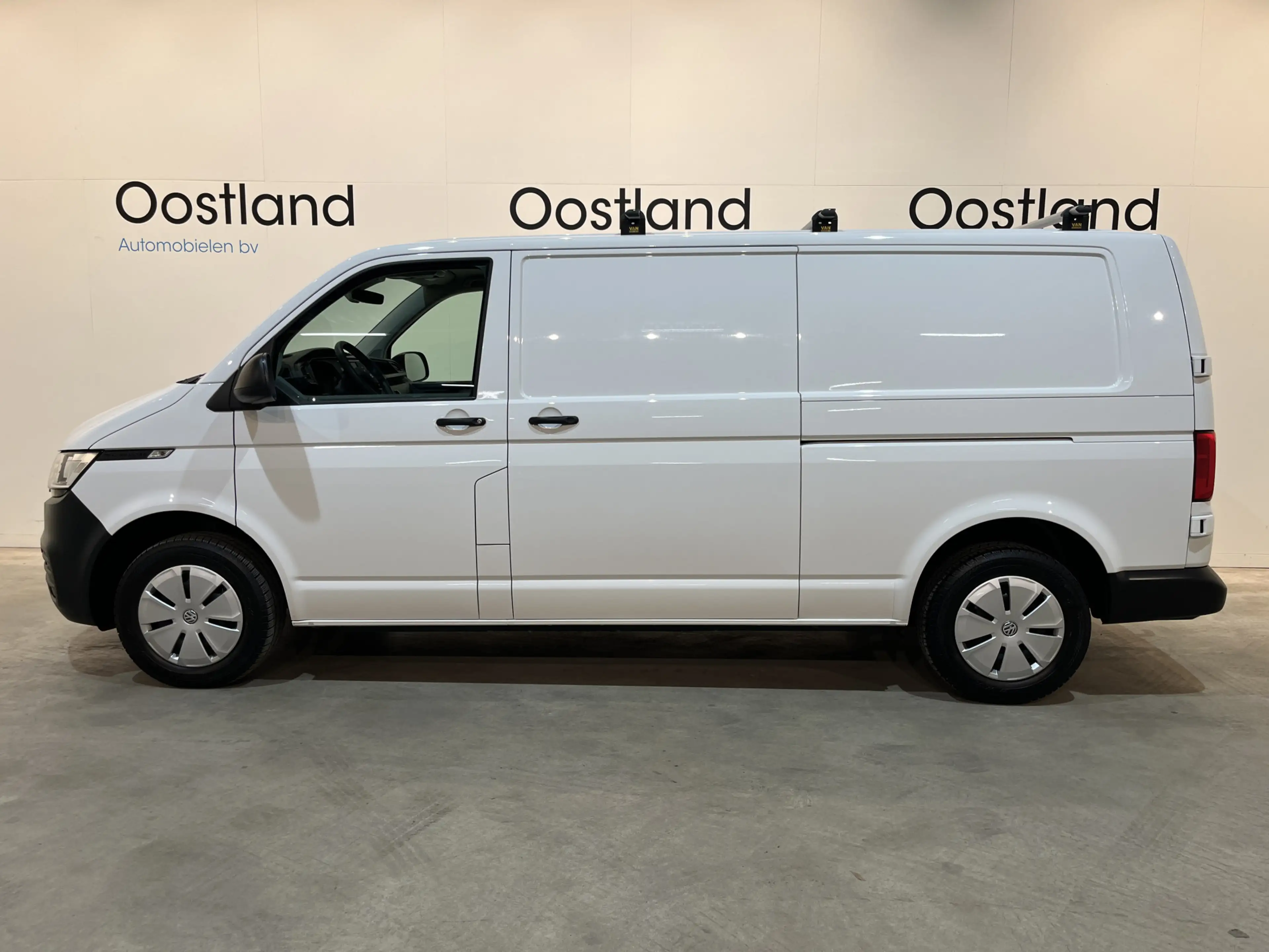 Volkswagen Transporter 2.0 TDI L2H1 / Euro 6 / Schuifdeur L + R / Airco / — photo 4