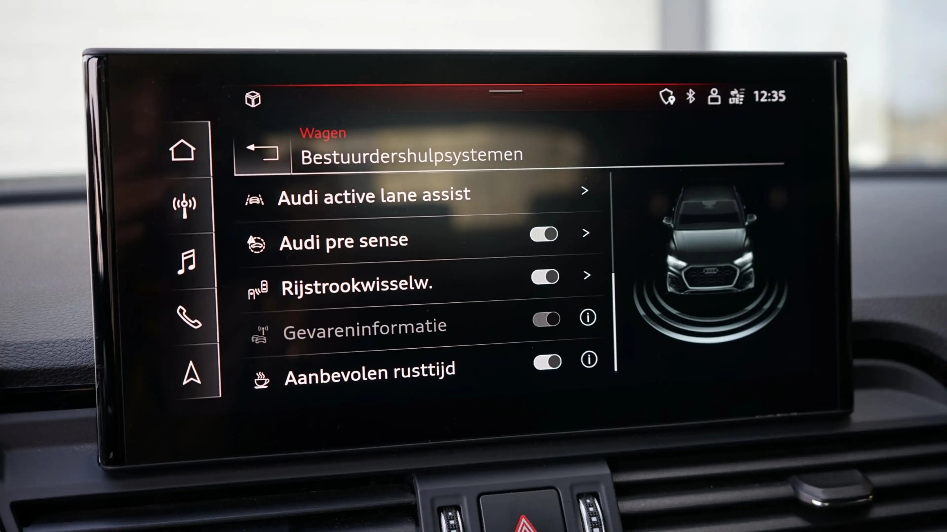 Audi Q5 55 TFSIe Quattro 3x S-Line Black Optik ACC-AMBIANC — photo 32
