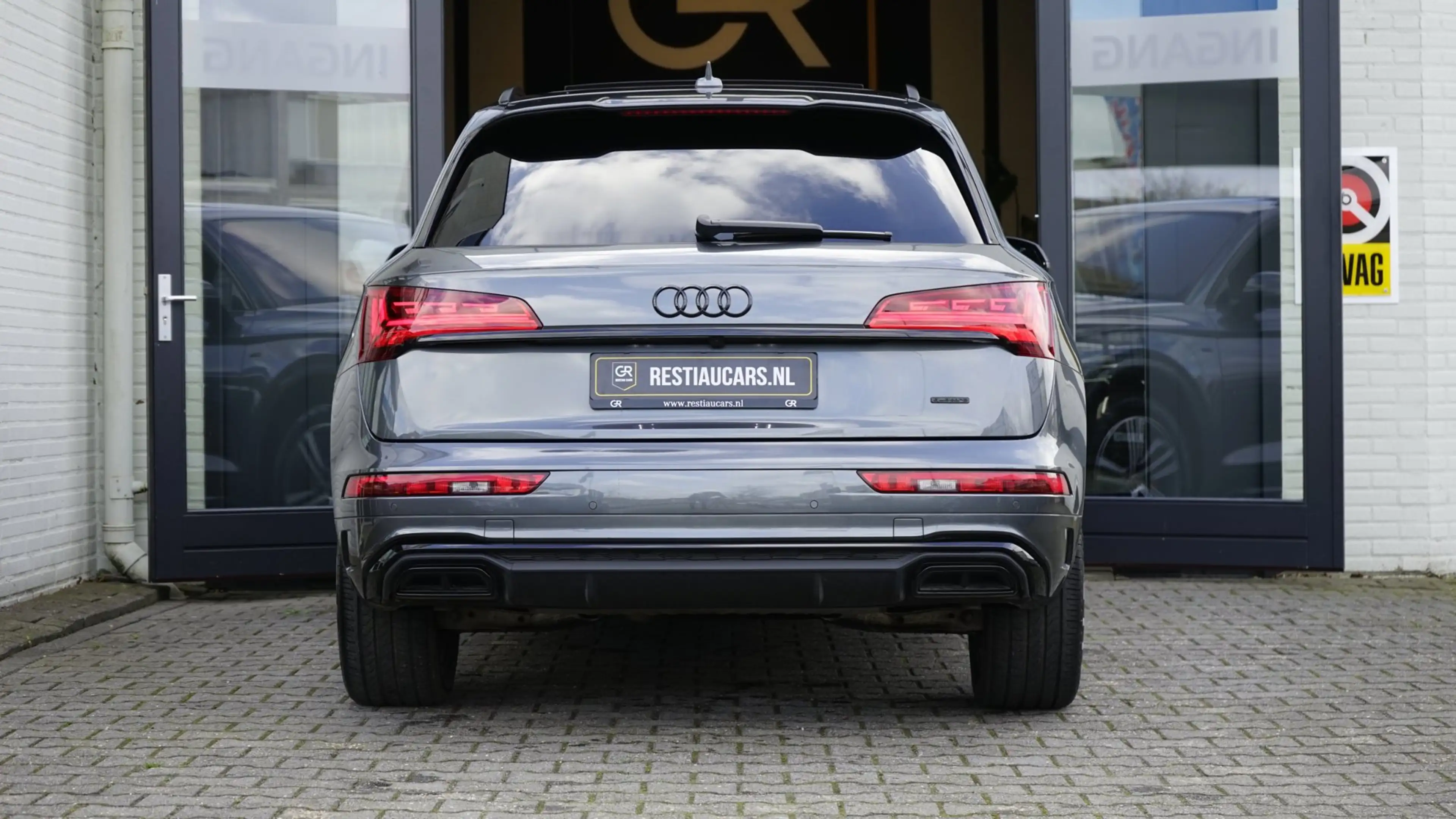 Audi Q5 55 TFSIe Quattro 3x S-Line Black Optik ACC-AMBIANC — photo 9