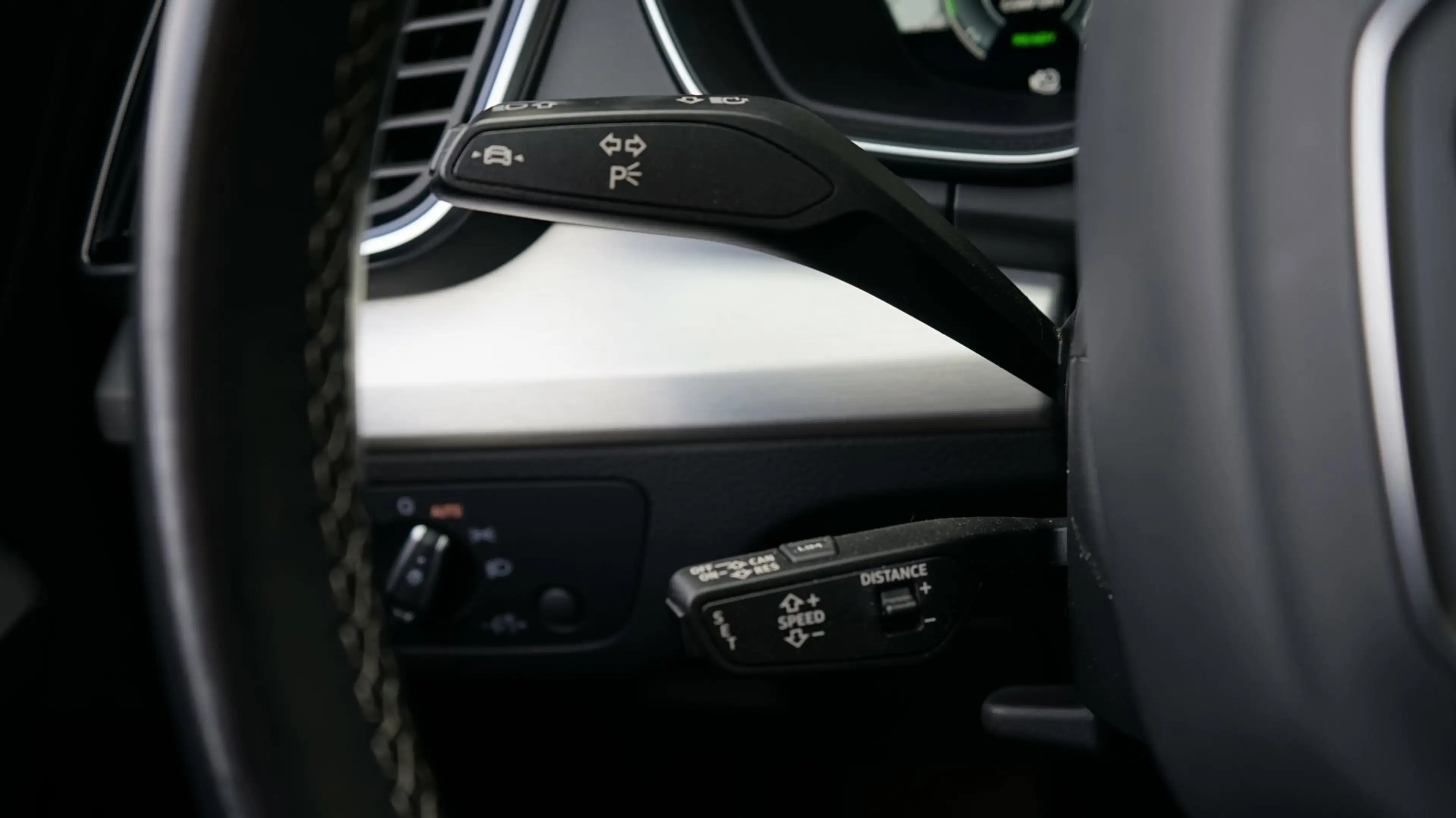 Audi Q5 55 TFSIe Quattro 3x S-Line Black Optik ACC-AMBIANC — photo 20