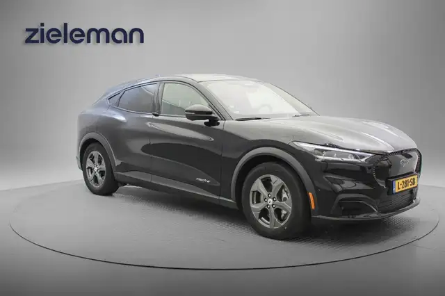 Ford Mustang Mach-E RWD 75 KWH - Carplay, Panorama, Leer, Camera, Stoe