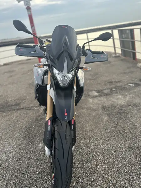 Aprilia Dorsoduro - foto 3