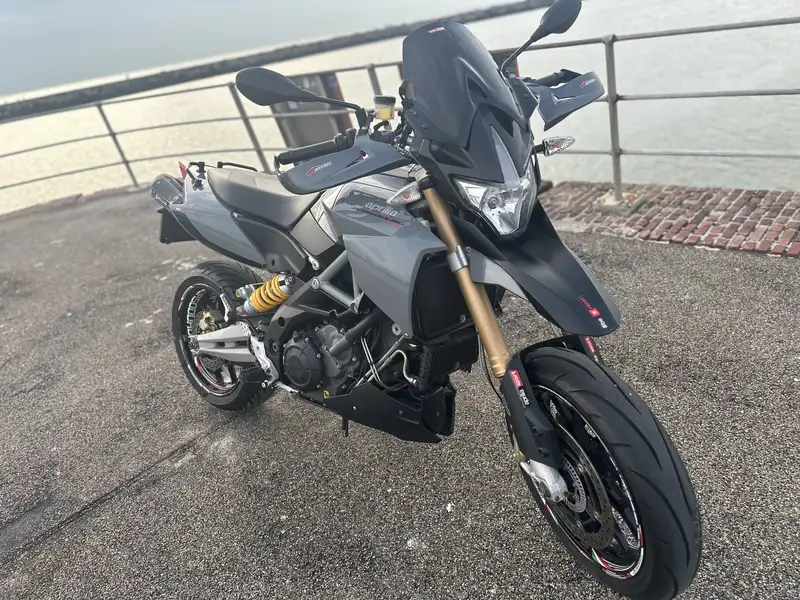 Aprilia Dorsoduro - foto 4