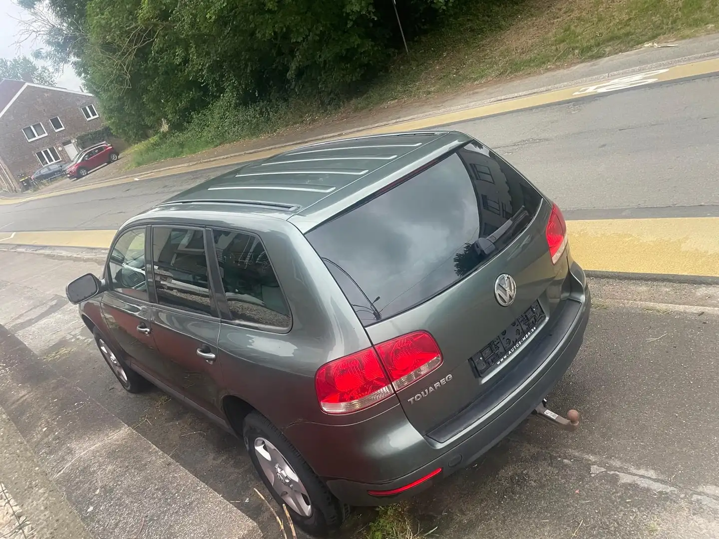 Volkswagen Touareg - 1