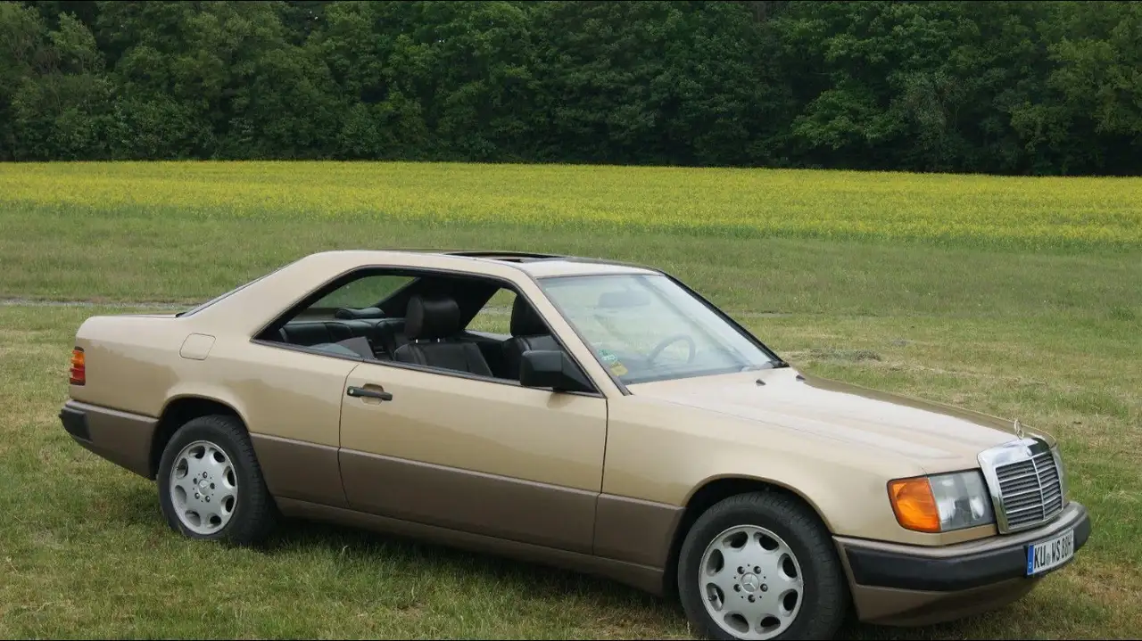 Mercedes-Benz CE 230 TÜV NEU Mercedes-Benz 230 CE W124 – ca. 64.000 km, foto 1