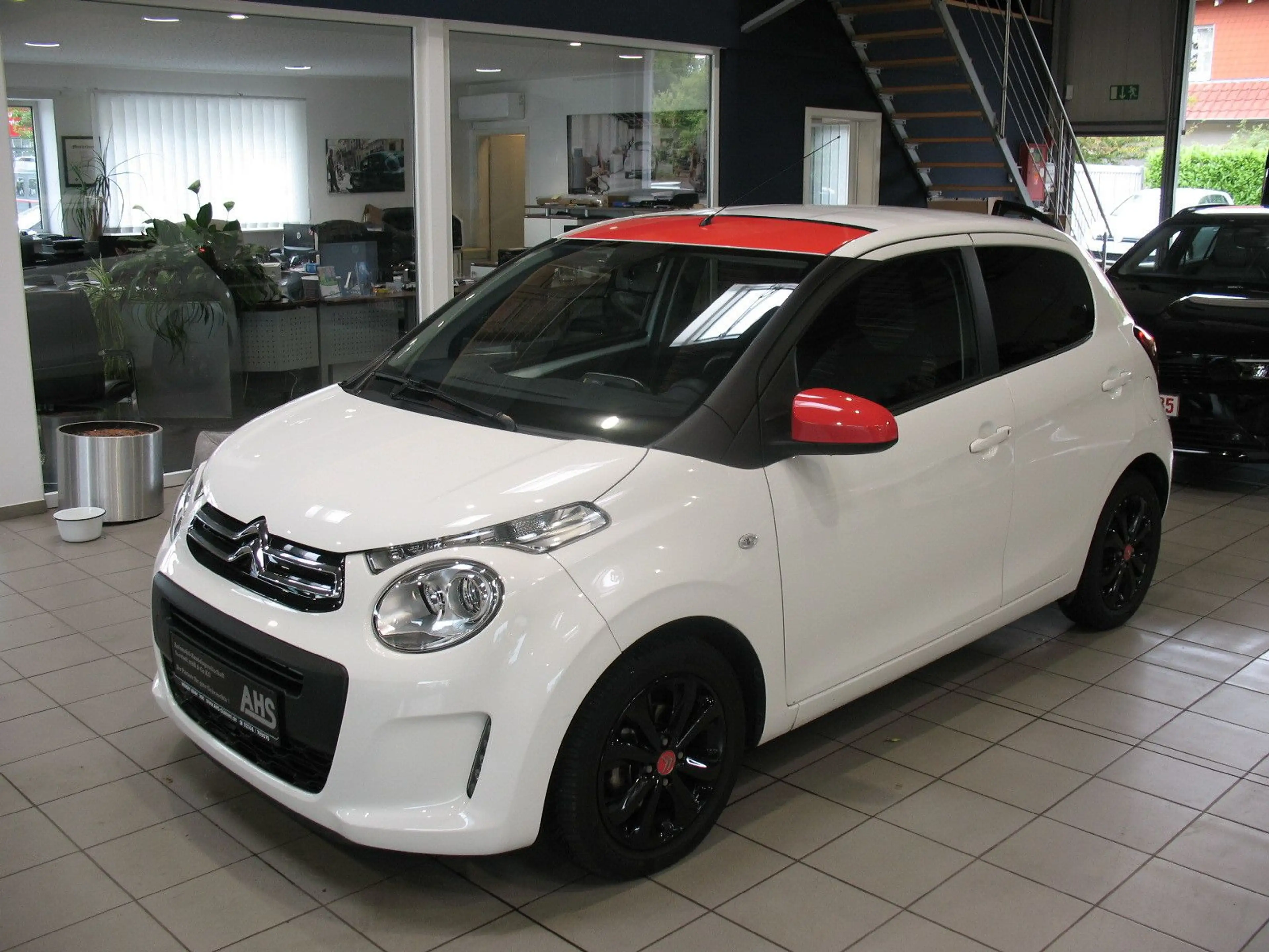 Citroen C1 PureTech 82 SELECTION *KLIMA*BLUETOOTH*