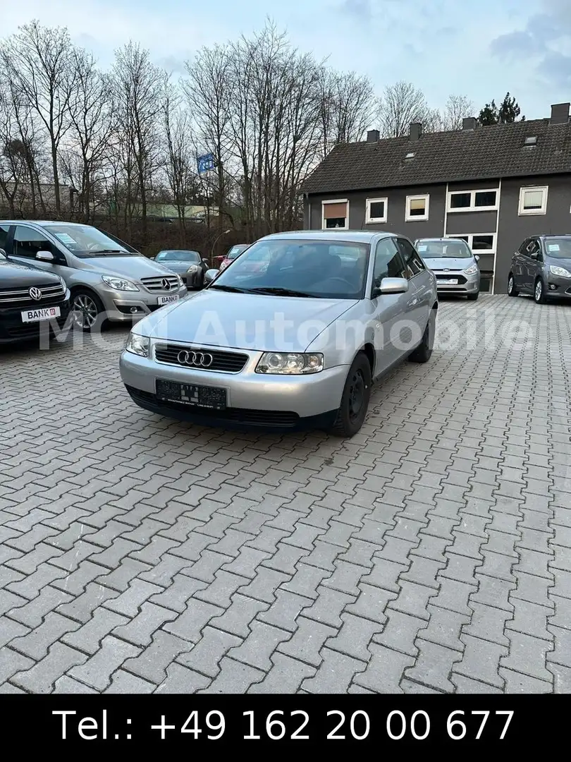 Audi A3 1.6 *Wenig Km* Argent - 1