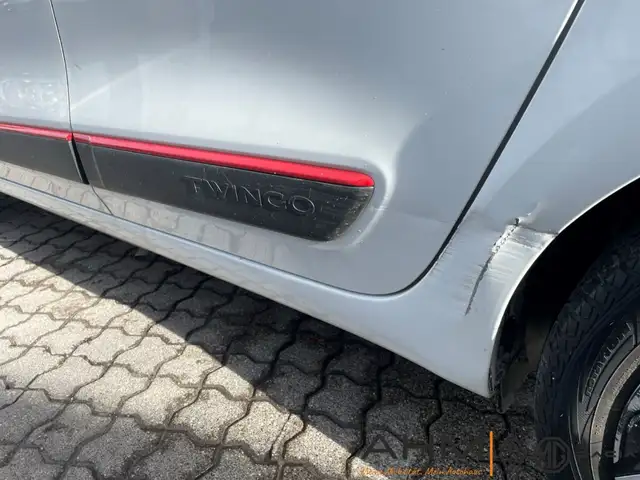 Renault Twingo view 13