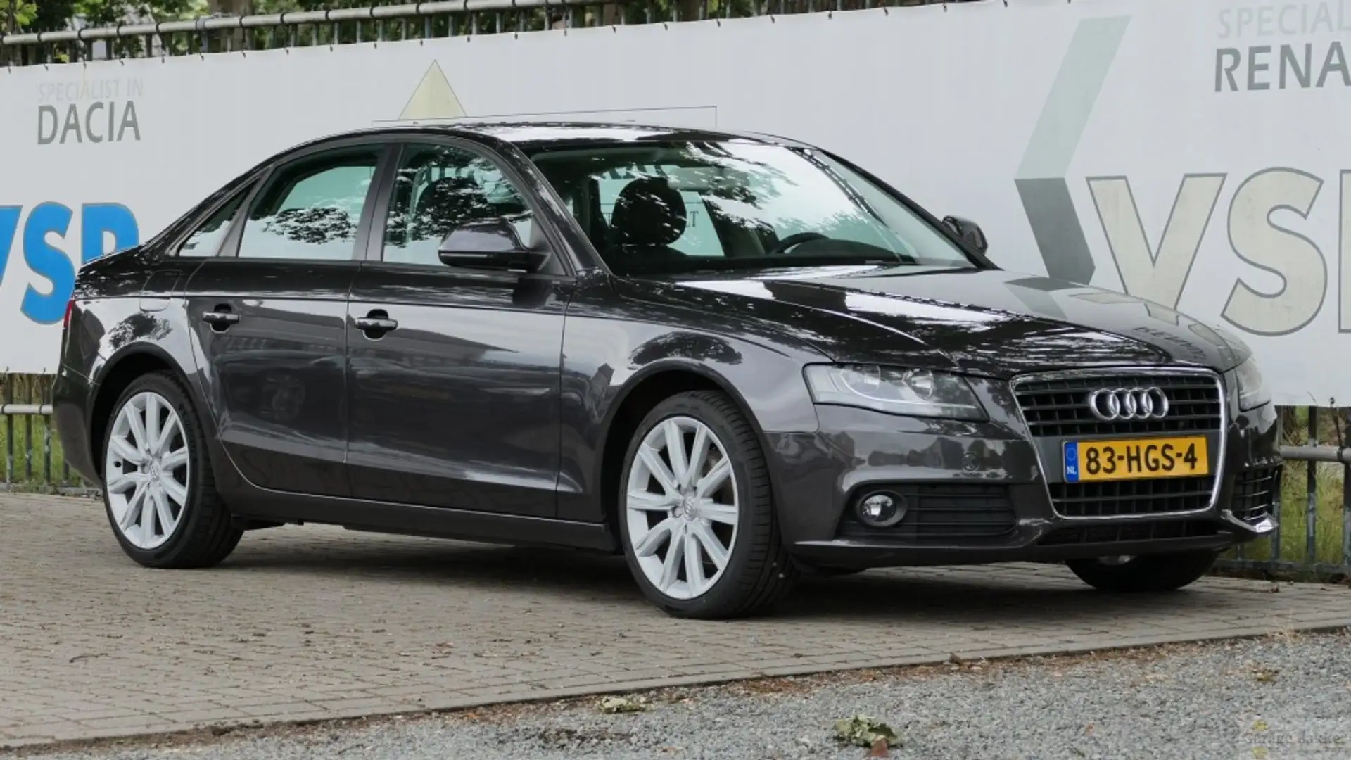 Audi A4 1.8 TFSI Pro Line Business Grijs - 1