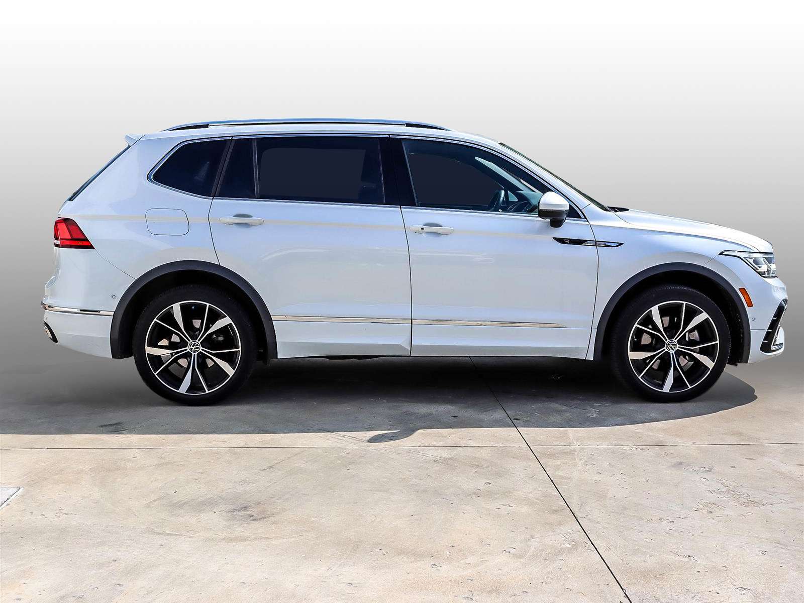 2023 Volkswagen Tiguan 4Motion | Highline — снимка 1