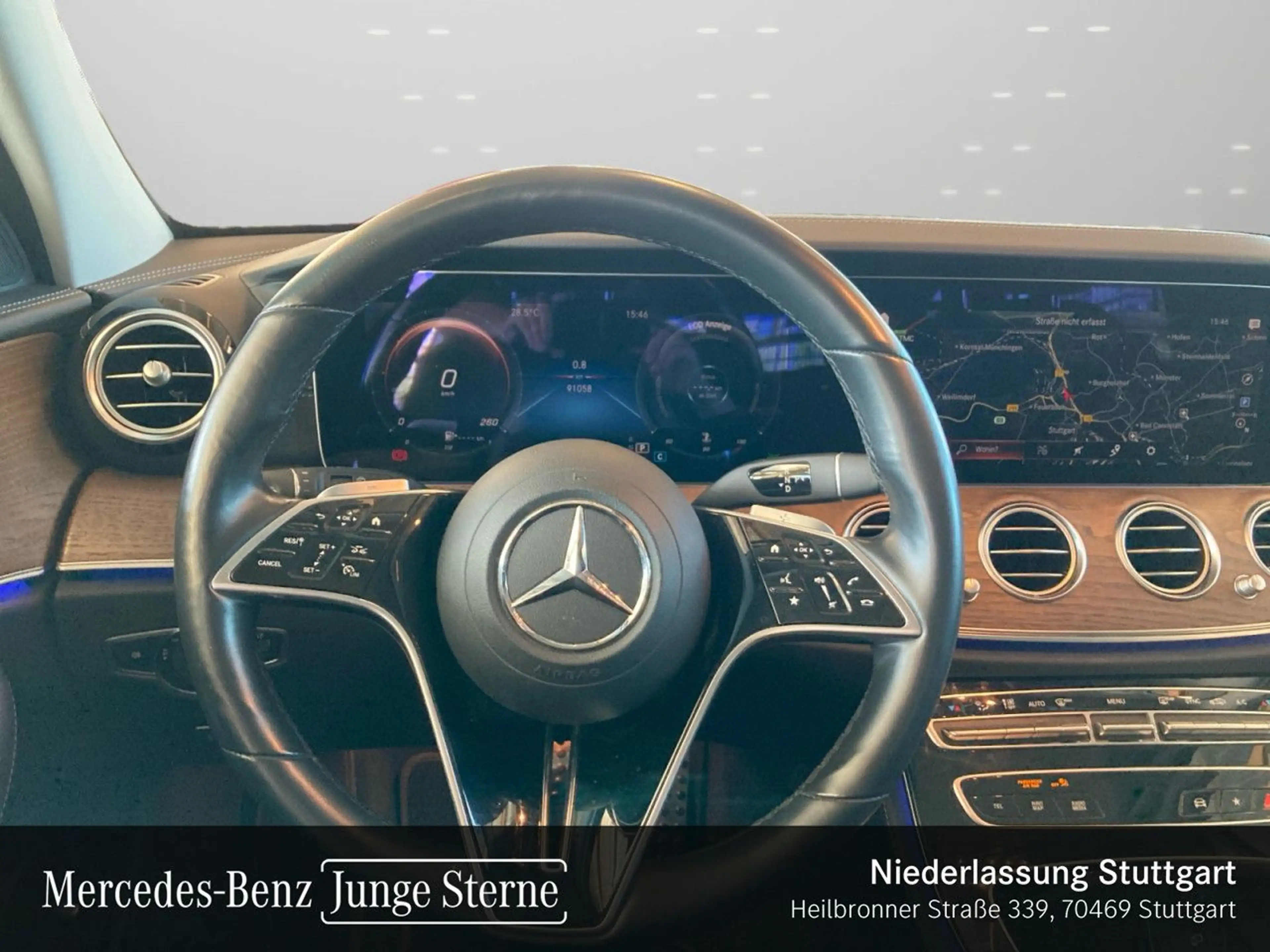 Mercedes-Benz E 400 d T 4M AVANTG+NIGHT+PANO+360+AHK+LED+FAHRASS — photo 13