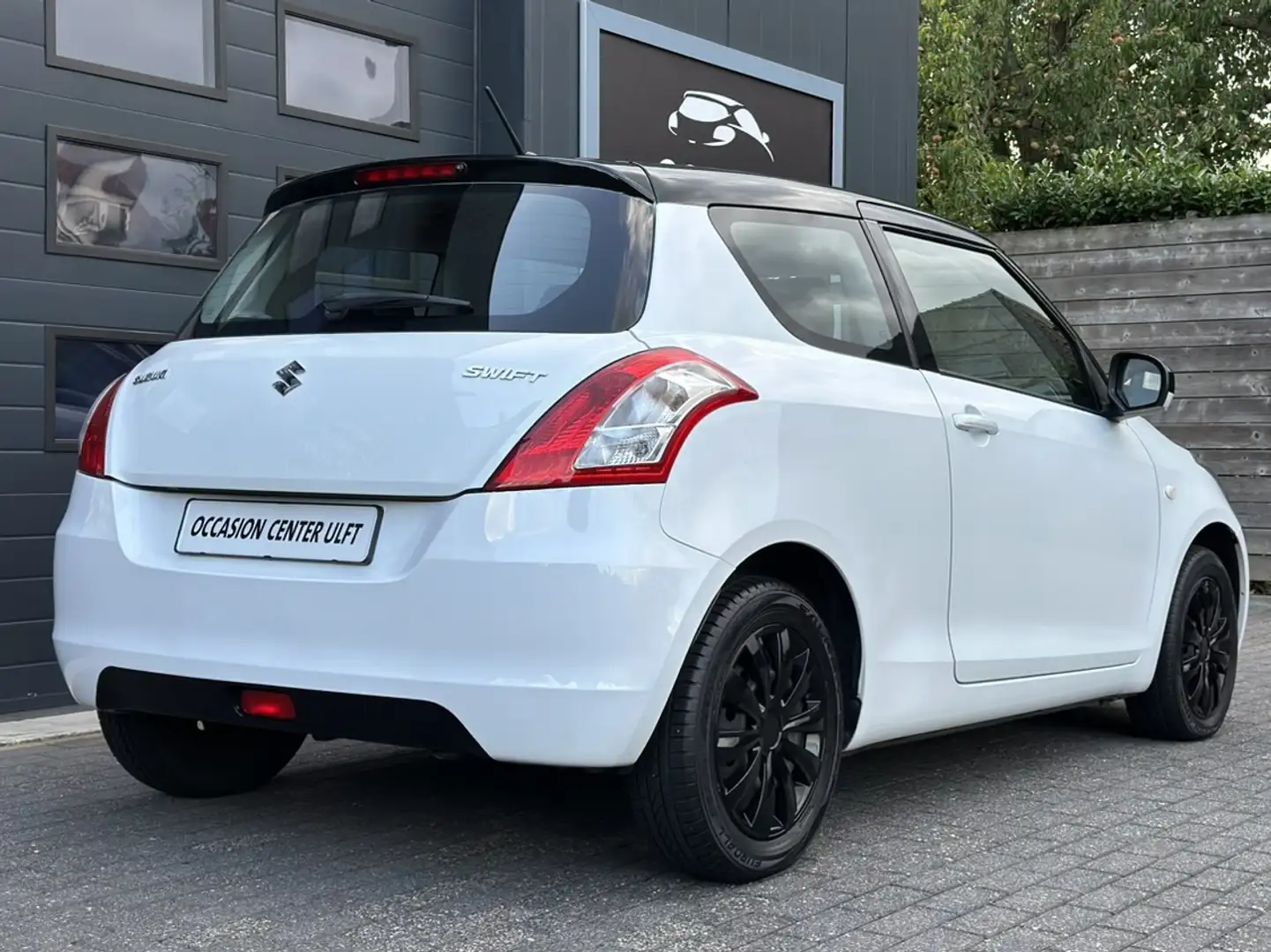 Suzuki Swift EDITION BLACK AND WHITE / AIRCO / EL PAKKET ... Blanco - 2