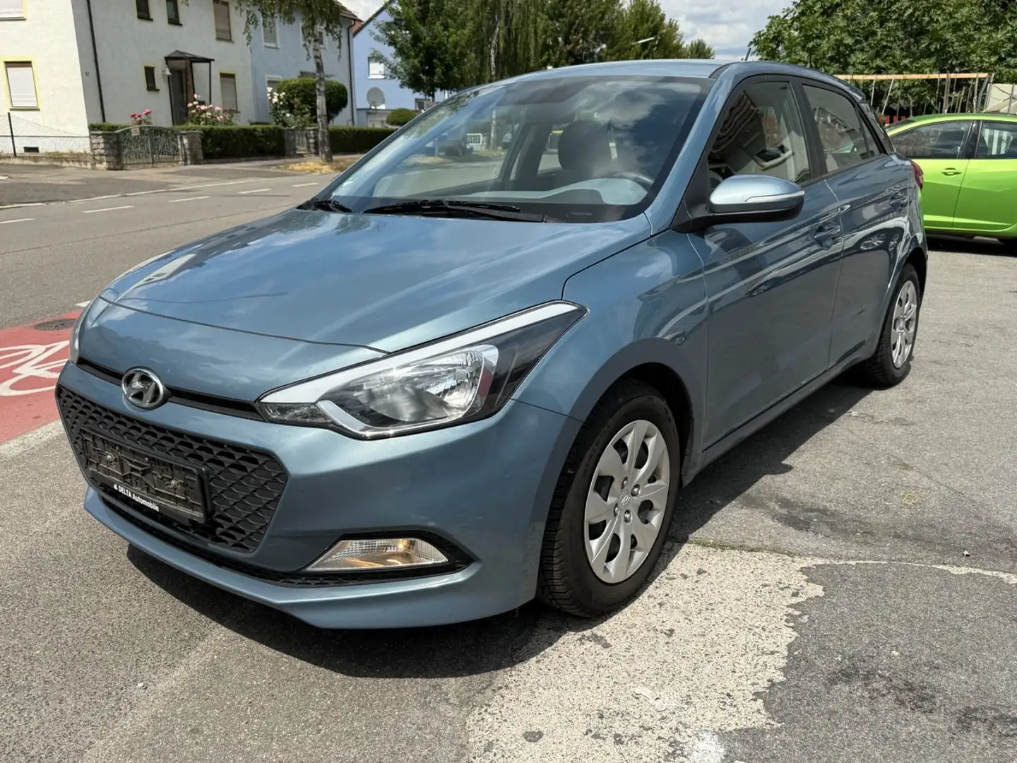 Hyundai i20 1.2 Go / Klima / Servo Blau - 2