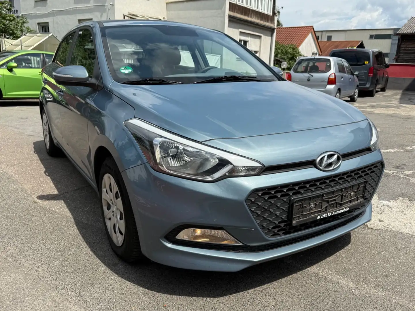 Hyundai i20 1.2 Go / Klima / Servo Blau - 1