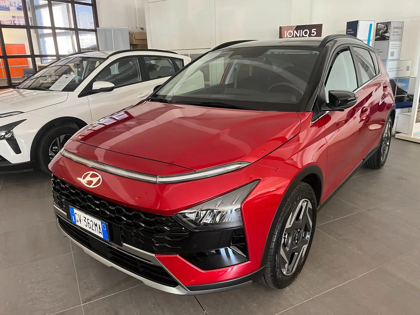 Hyundai BAYON Bayon 2024 1.0 t-gdi 48V Xclass mt Rood - 1